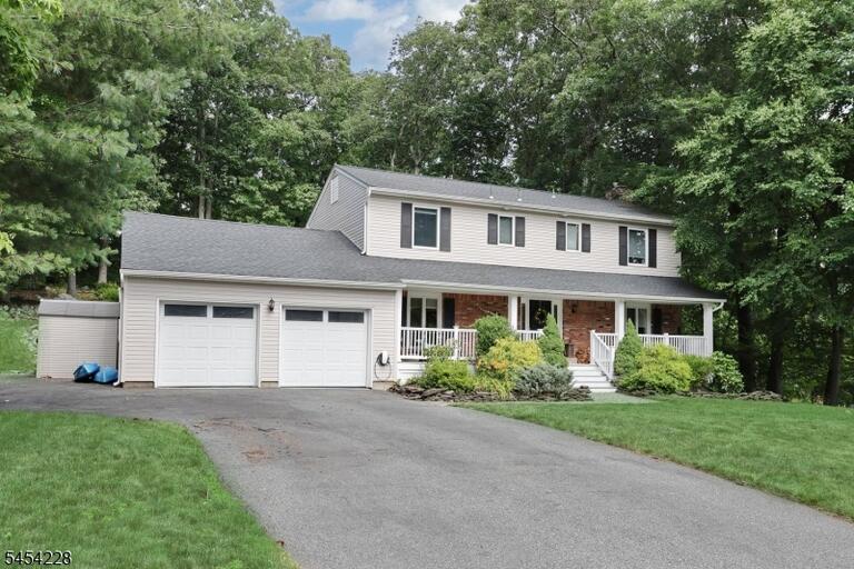 Property listing MLS 4049935 photo 38