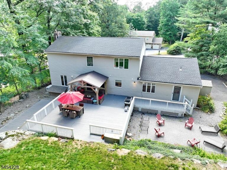 Property listing MLS 4049935 photo 48