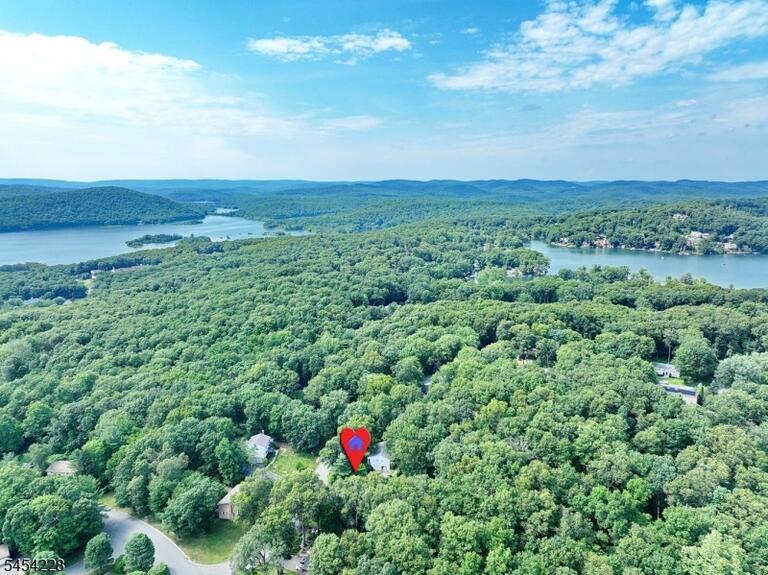 Property listing MLS 4049935 photo 50