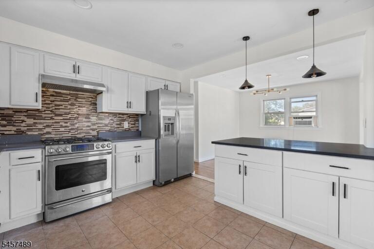 Property listing MLS 4049936 photo 12