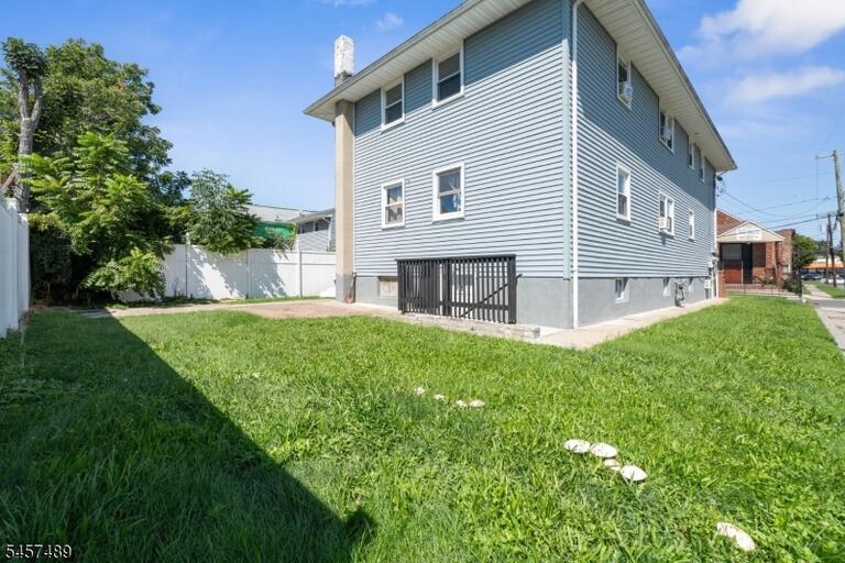 Property listing MLS 4049936 photo 22