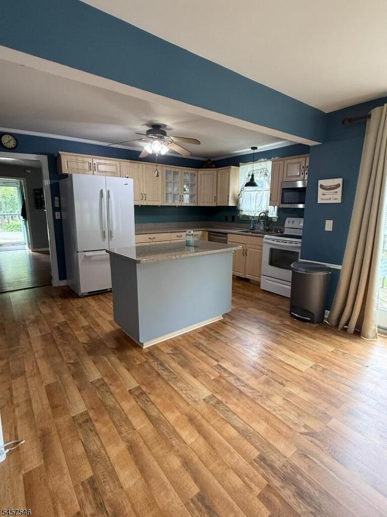 Property listing MLS 4049939 photo 9