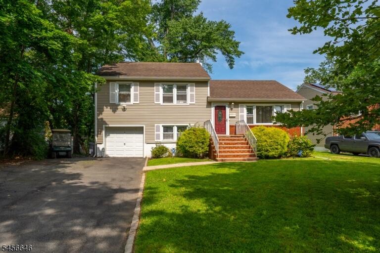 Property listing MLS 4049953 photo 1