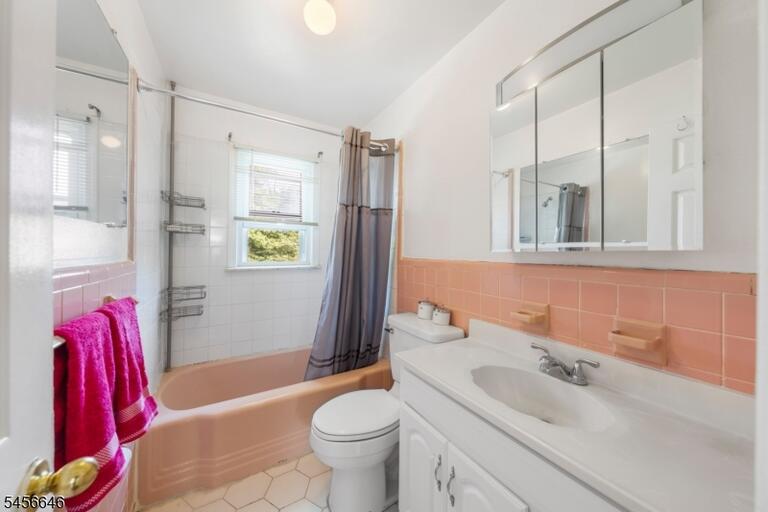 Property listing MLS 4049953 photo 16