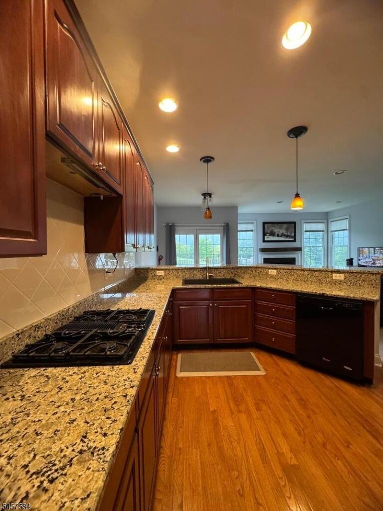 Property listing MLS 4049970 photo 11