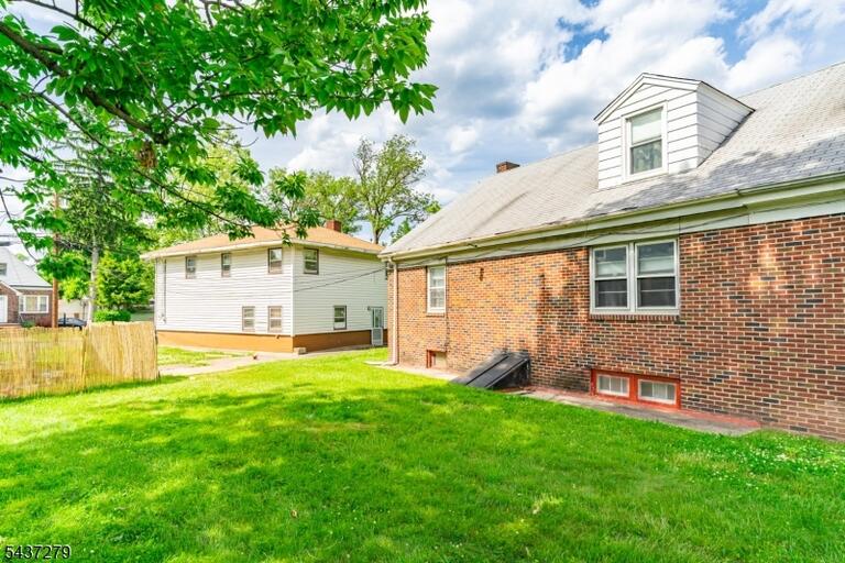 Property listing MLS 4049973 photo 33