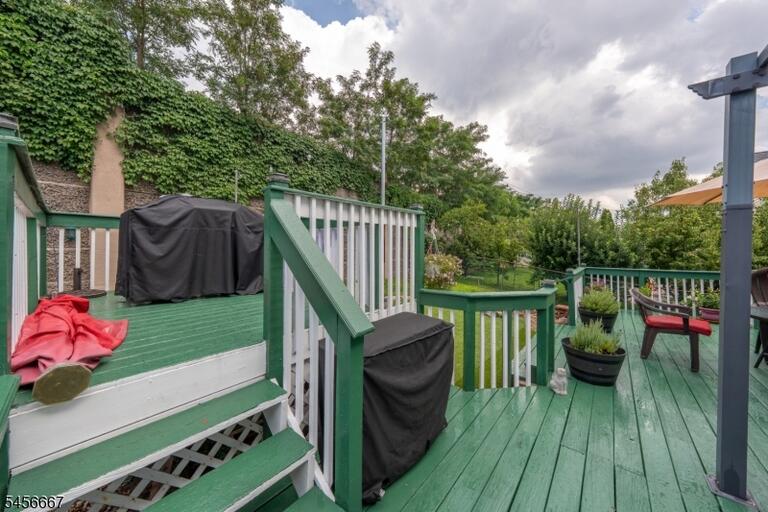 Property listing MLS 4049982 photo 28