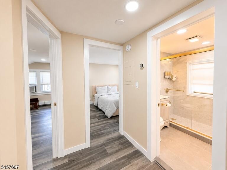 Property listing MLS 4049991 photo 3