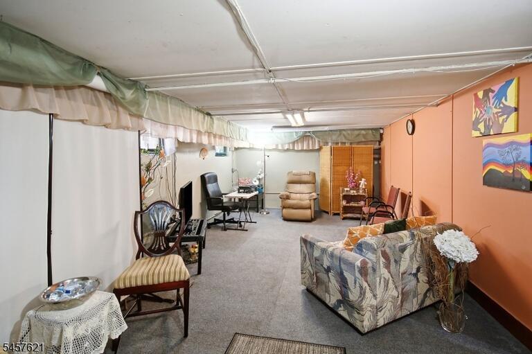 Property listing MLS 4049993 photo 17