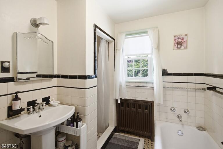 Property listing MLS 4049993 photo 9