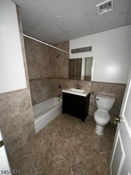 Property listing MLS 4050000 photo 13