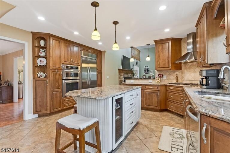 Property listing MLS 4050002 photo 18