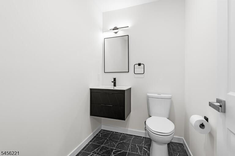Property listing MLS 4050054 photo 11