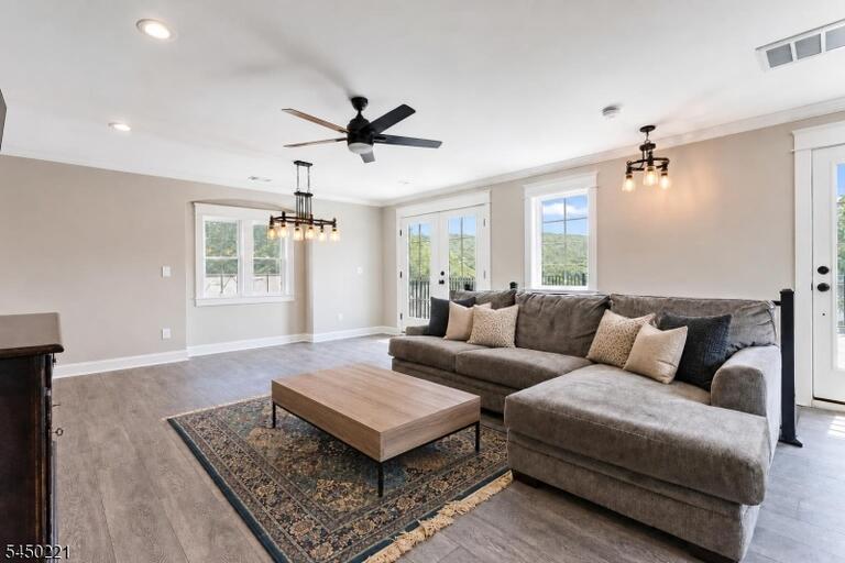 Property listing MLS 4050056 photo 15