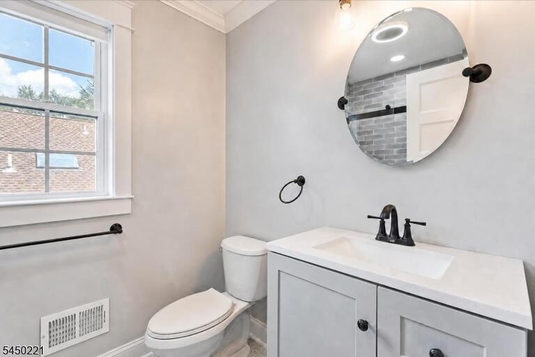Property listing MLS 4050056 photo 17