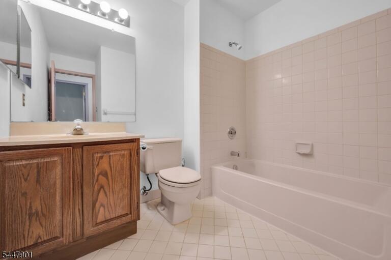 Property listing MLS 4050061 photo 20