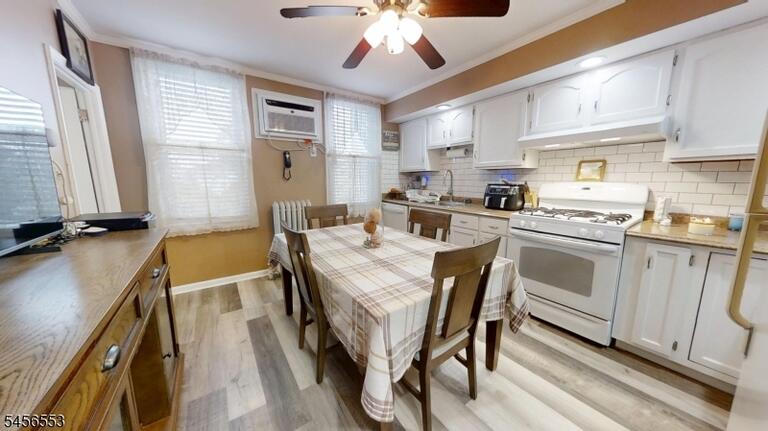 Property listing MLS 4050074 photo 11