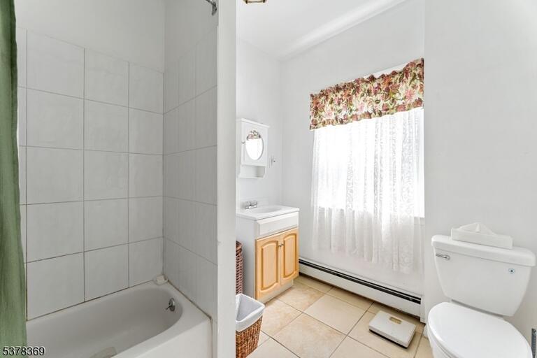 Property listing MLS 4050075 photo 23