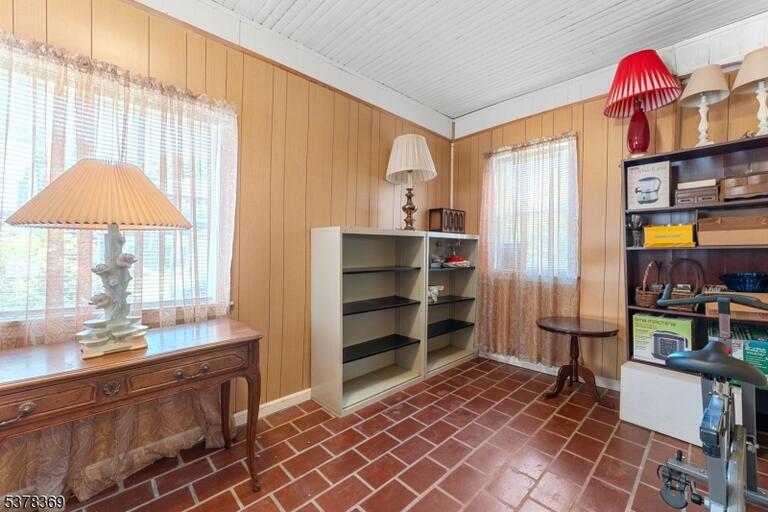 Property listing MLS 4050075 photo 9