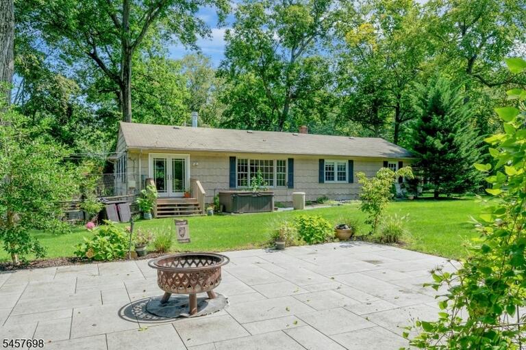 Property listing MLS 4050077 photo 15