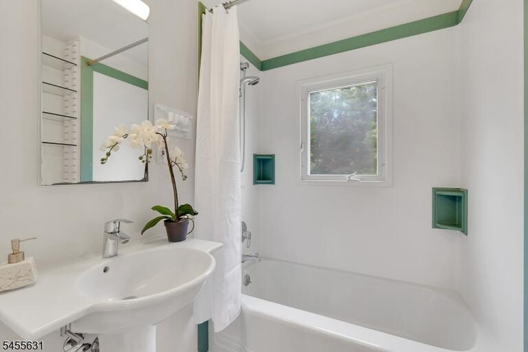 Property listing MLS 4050080 photo 19