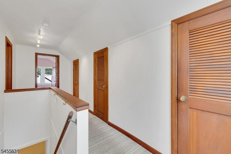 Property listing MLS 4050080 photo 20