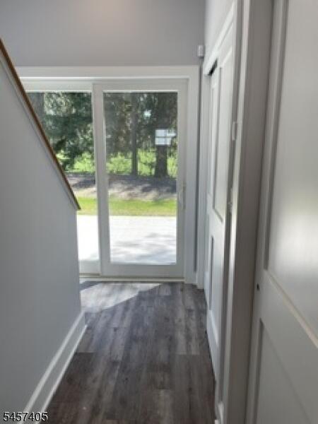 Property listing MLS 4050094 photo 3