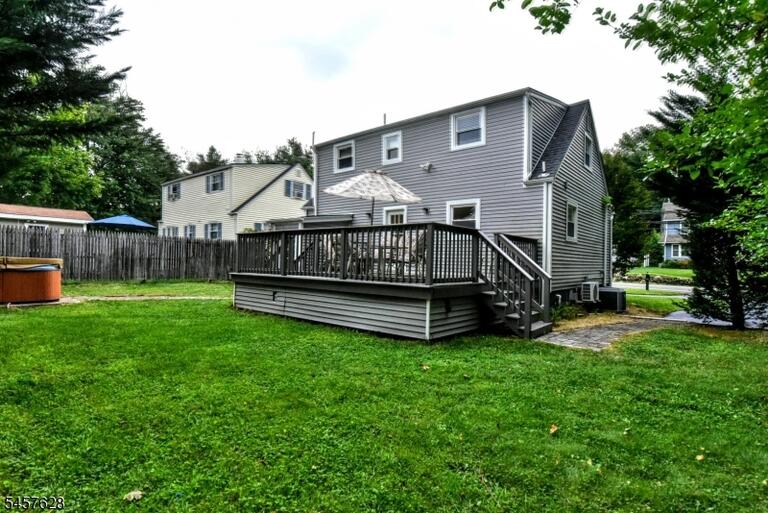 Property listing MLS 4050119 photo 32