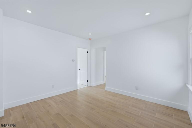 Property listing MLS 4050120 photo 6