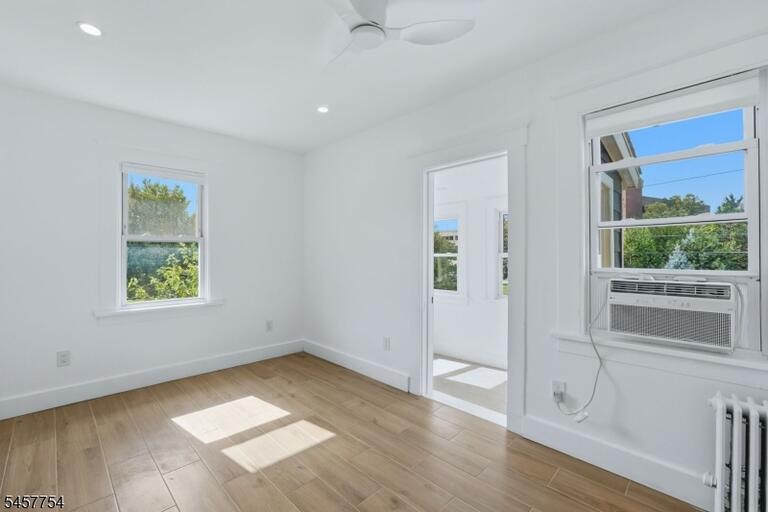 Property listing MLS 4050120 photo 7