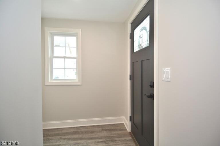 Property listing MLS 4050128 photo 3