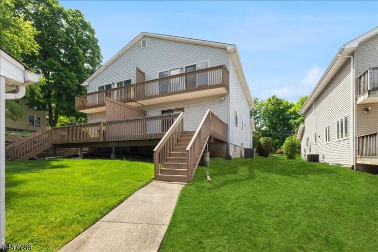 Property listing MLS 4050133 photo 24