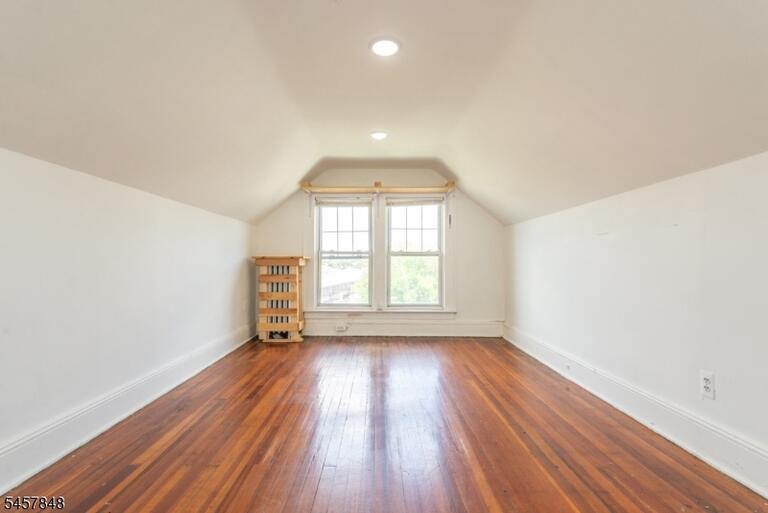 Property listing MLS 4050155 photo 21