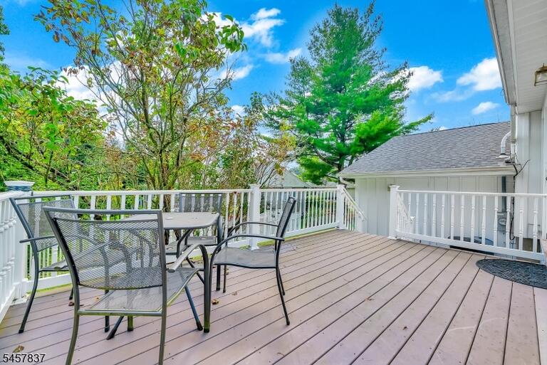 Property listing MLS 4050162 photo 20