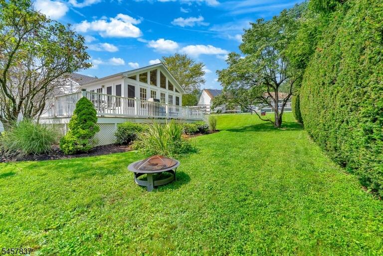 Property listing MLS 4050162 photo 24