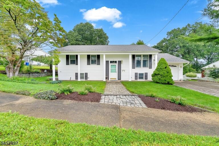 Property listing MLS 4050162 photo 4