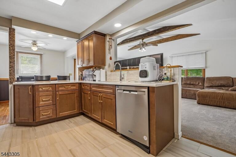 Property listing MLS 4050171 photo 11