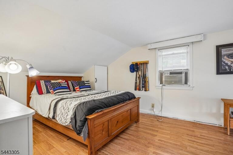 Property listing MLS 4050171 photo 22