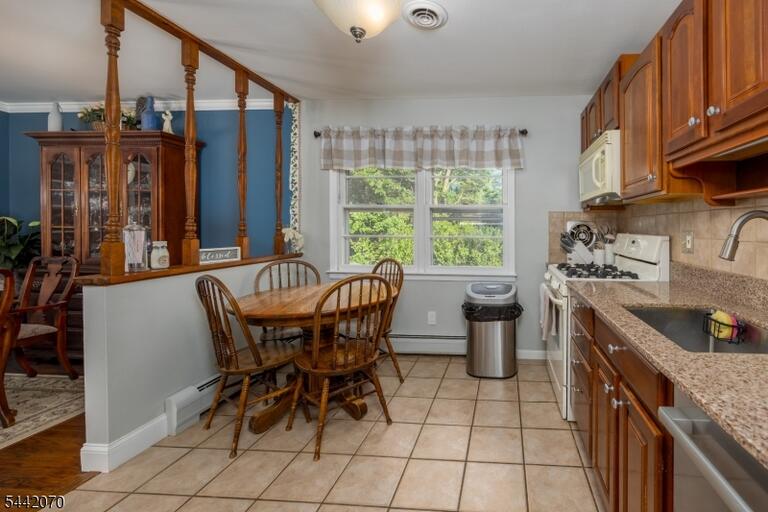 Property listing MLS 4050183 photo 11