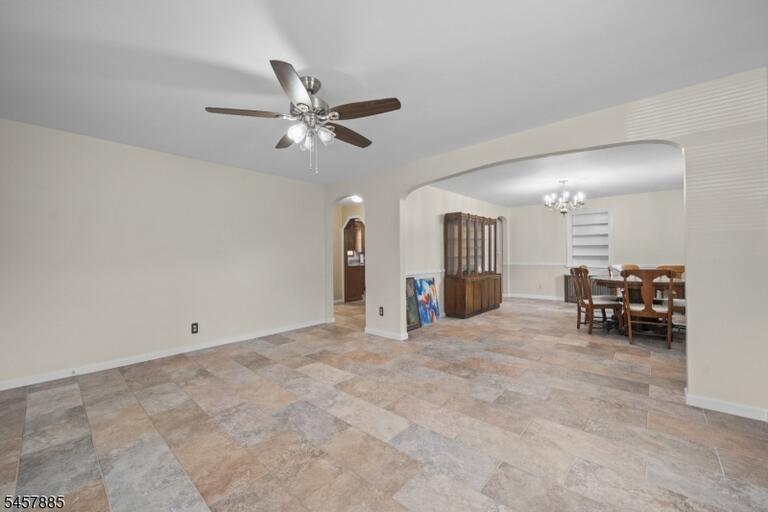Property listing MLS 4050187 photo 14