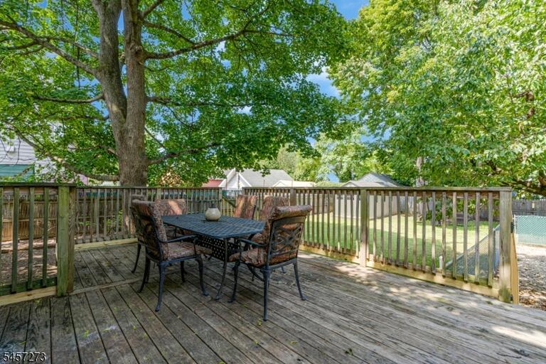 Property listing MLS 4050188 photo 30