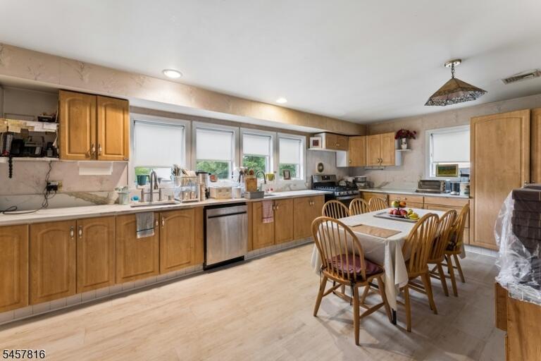 Property listing MLS 4050193 photo 10