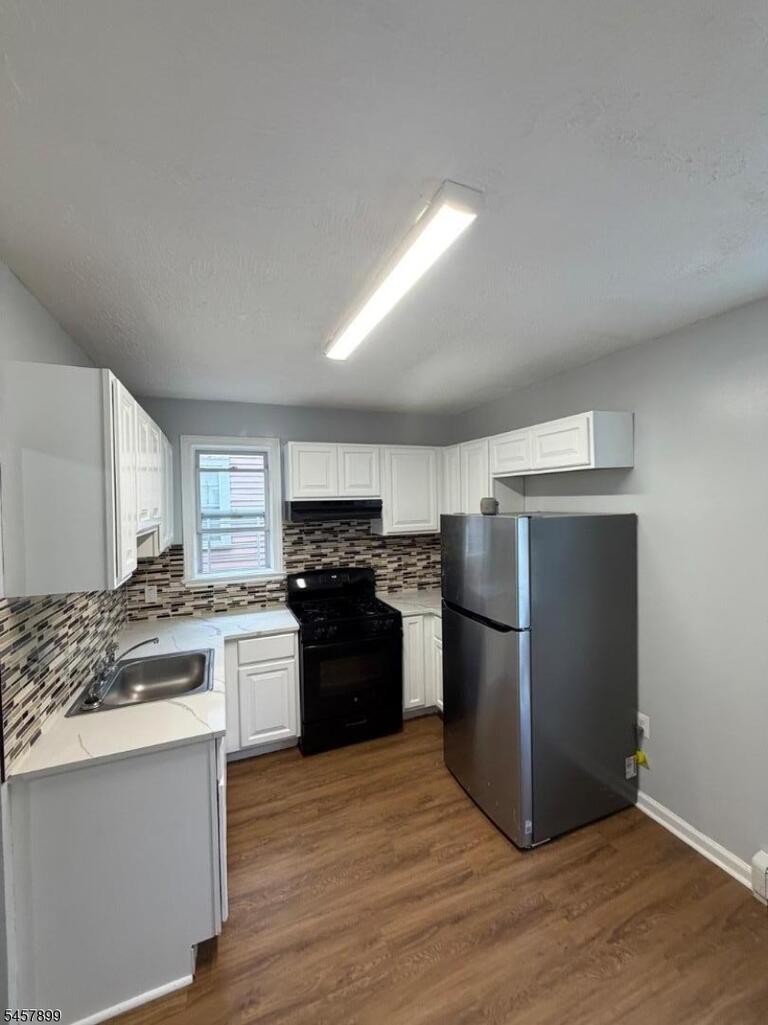 Property listing MLS 4050201 photo 10