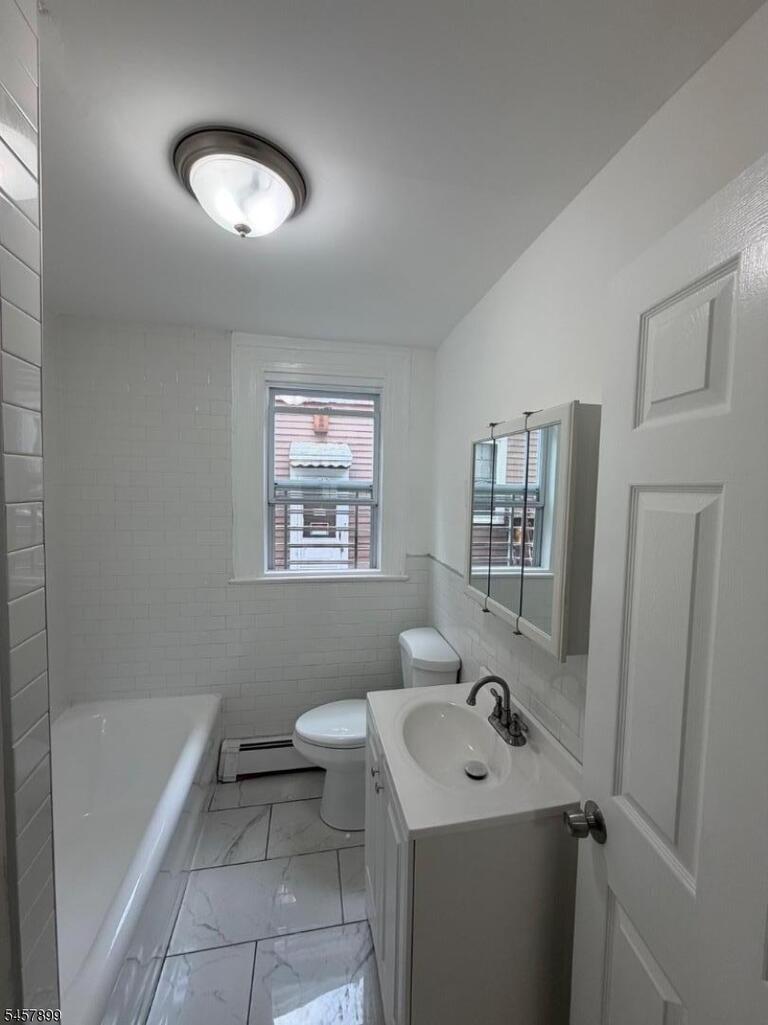 Property listing MLS 4050201 photo 11