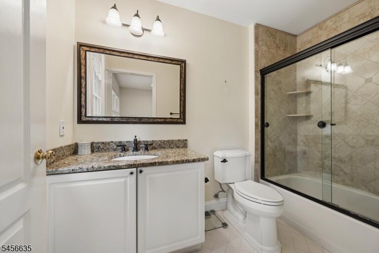 Property listing MLS 4050209 photo 27