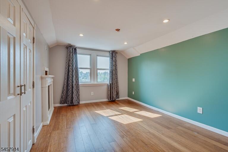 Property listing MLS 4050212 photo 27