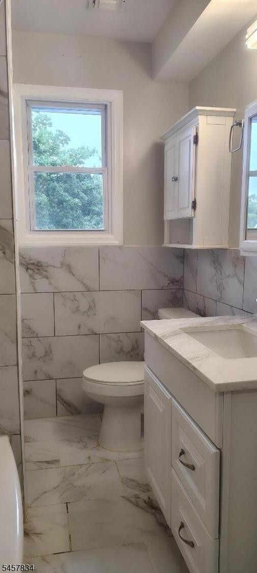 Property listing MLS 4050213 photo 10