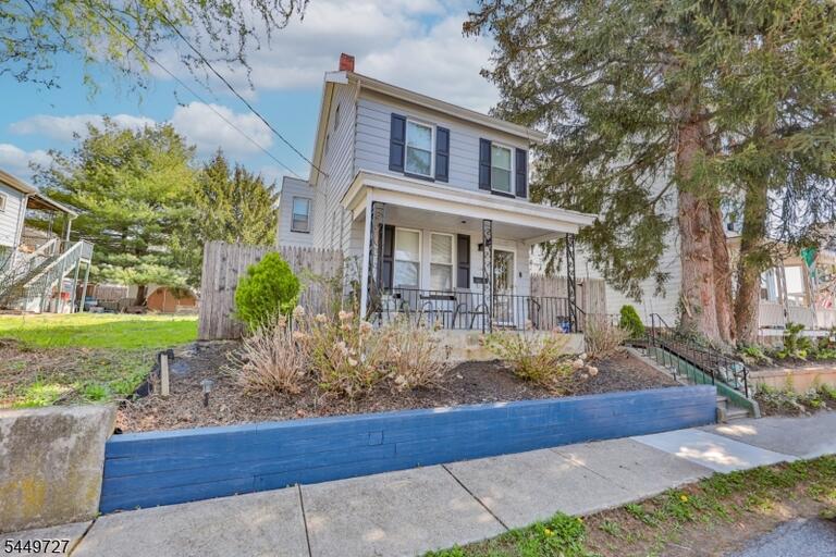 Property listing MLS 4050226 photo 1