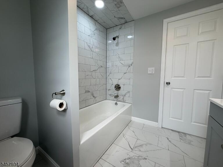 Property listing MLS 4050227 photo 4