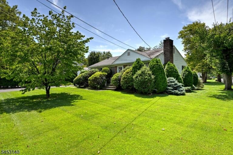 Property listing MLS 4050231 photo 6